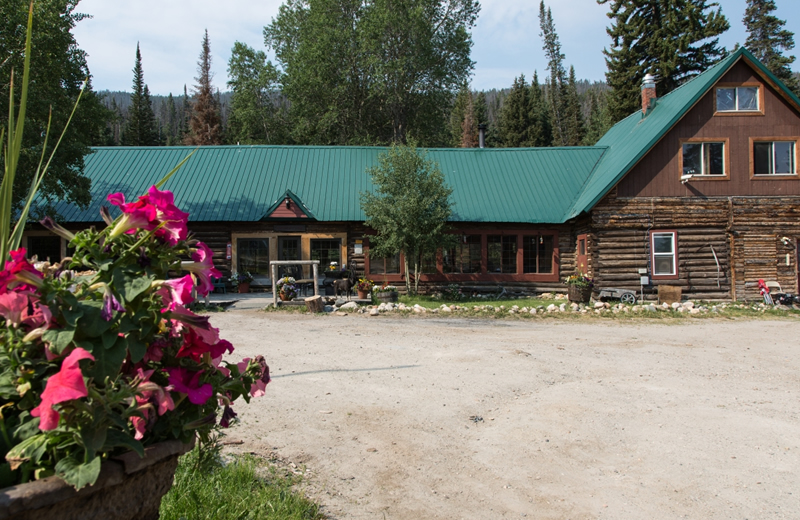 Medicine Bow Lodge Dining